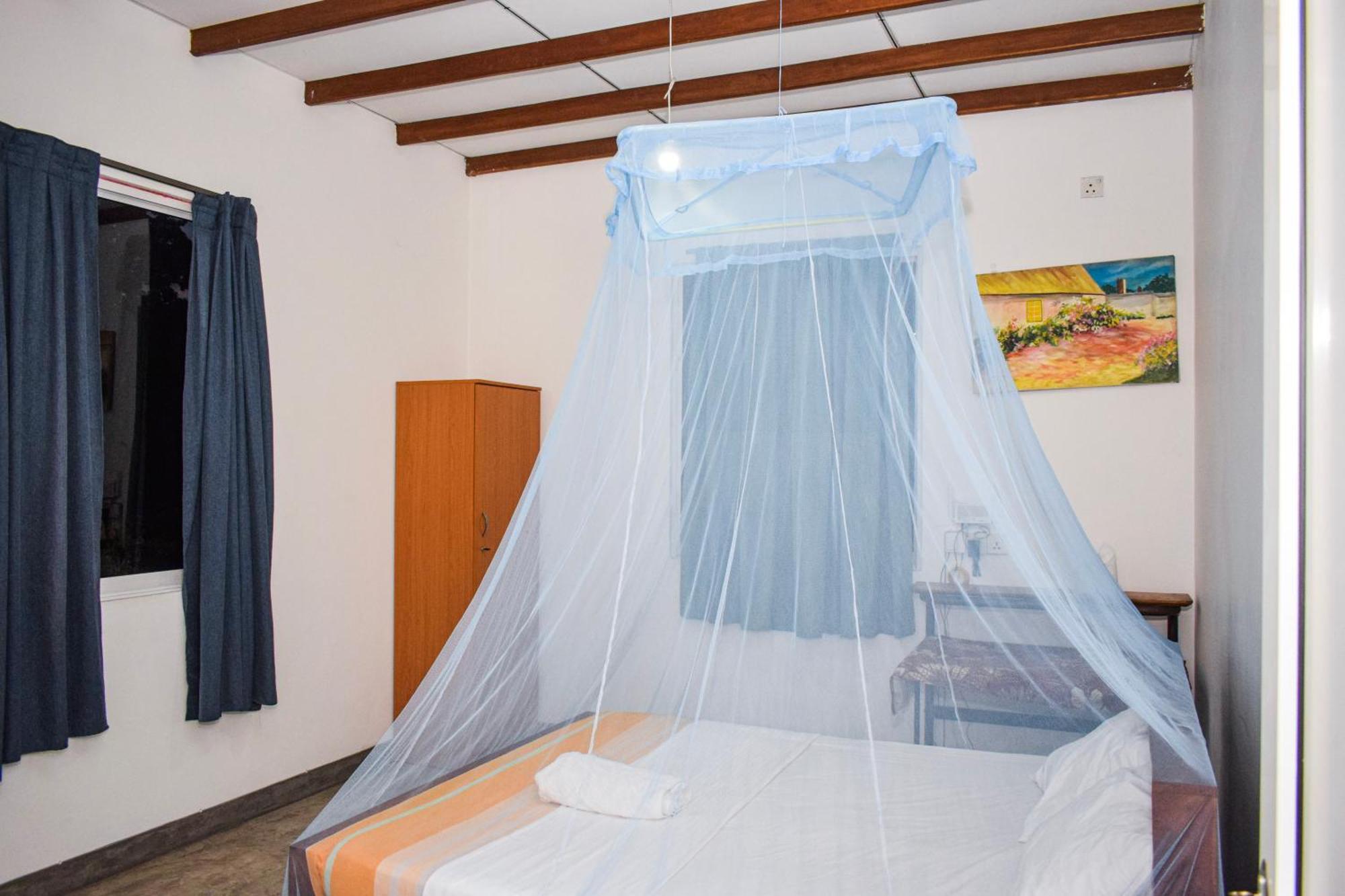The Emerald Guest House & Villa Unawatuna Buitenkant foto