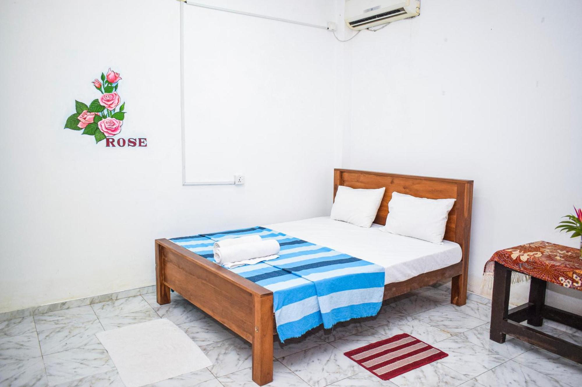 The Emerald Guest House & Villa Unawatuna Buitenkant foto