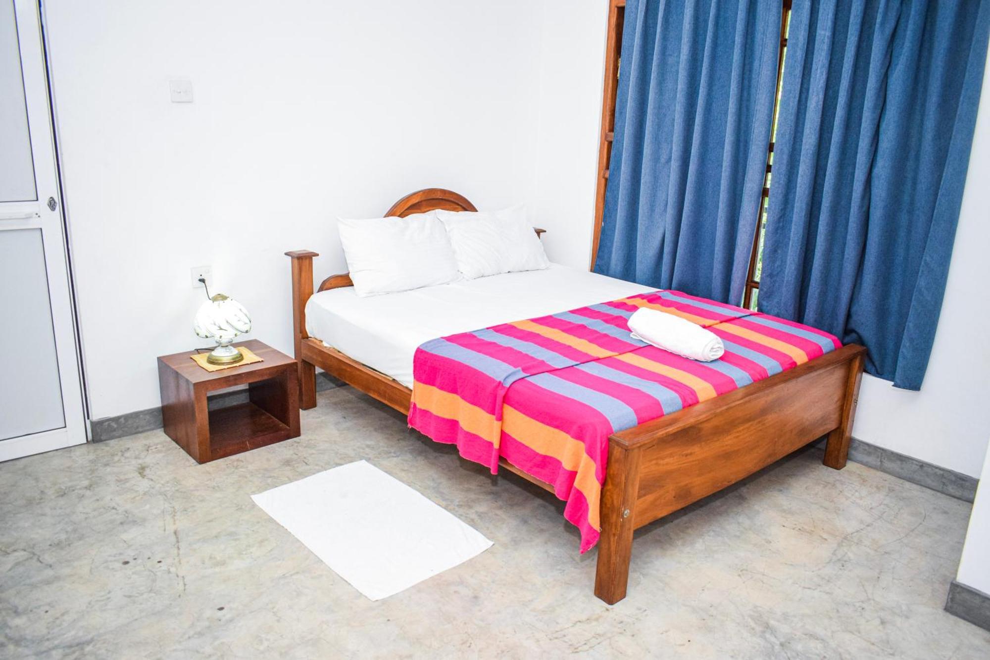 The Emerald Guest House & Villa Unawatuna Buitenkant foto